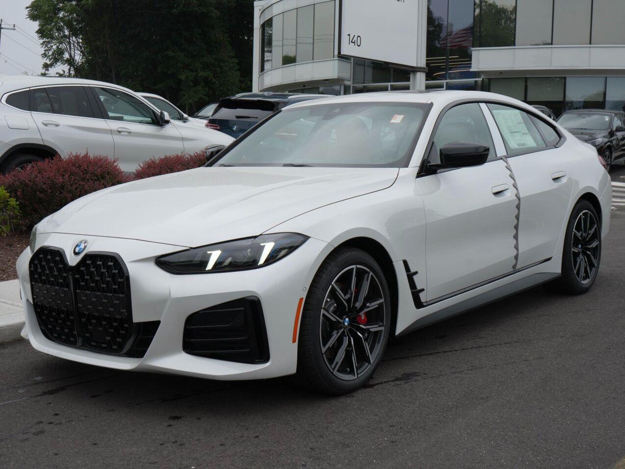 Mineral White Metallic 2026 BMW 4 Series Sedan All-Wheel Drive Automatic