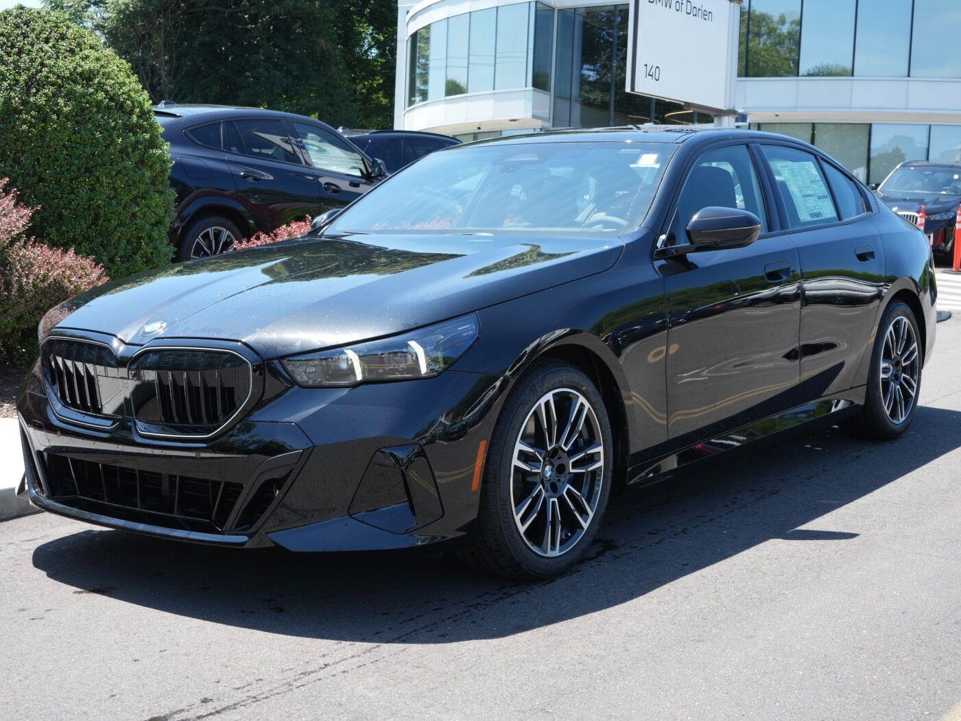 Black Sapphire Metallic 2026 BMW 5 Series Sedan All-Wheel Drive Automatic