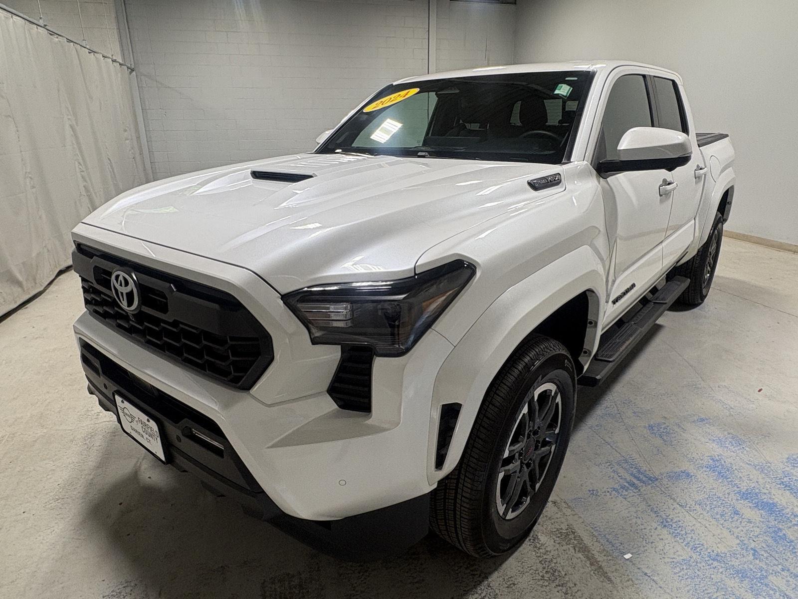 White (Wind Chill Pearl) 2024 Toyota Tacoma Pickup Truck Four-Wheel Drive 8-Speed Automatic