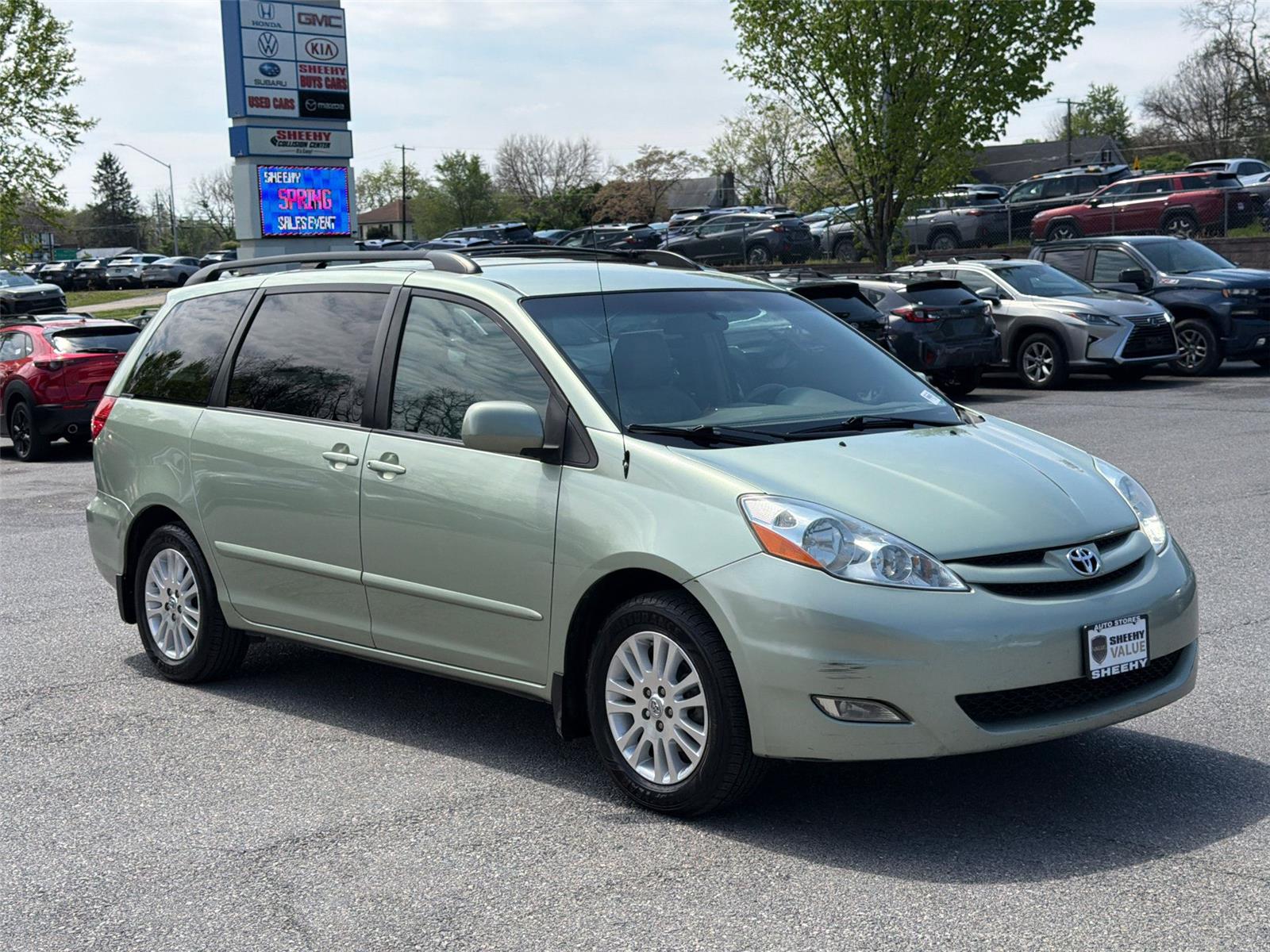 Silver Pine Mica 2010 Toyota Sienna XLE Minivan Front-Wheel Drive 5-Speed Automatic Overdrive