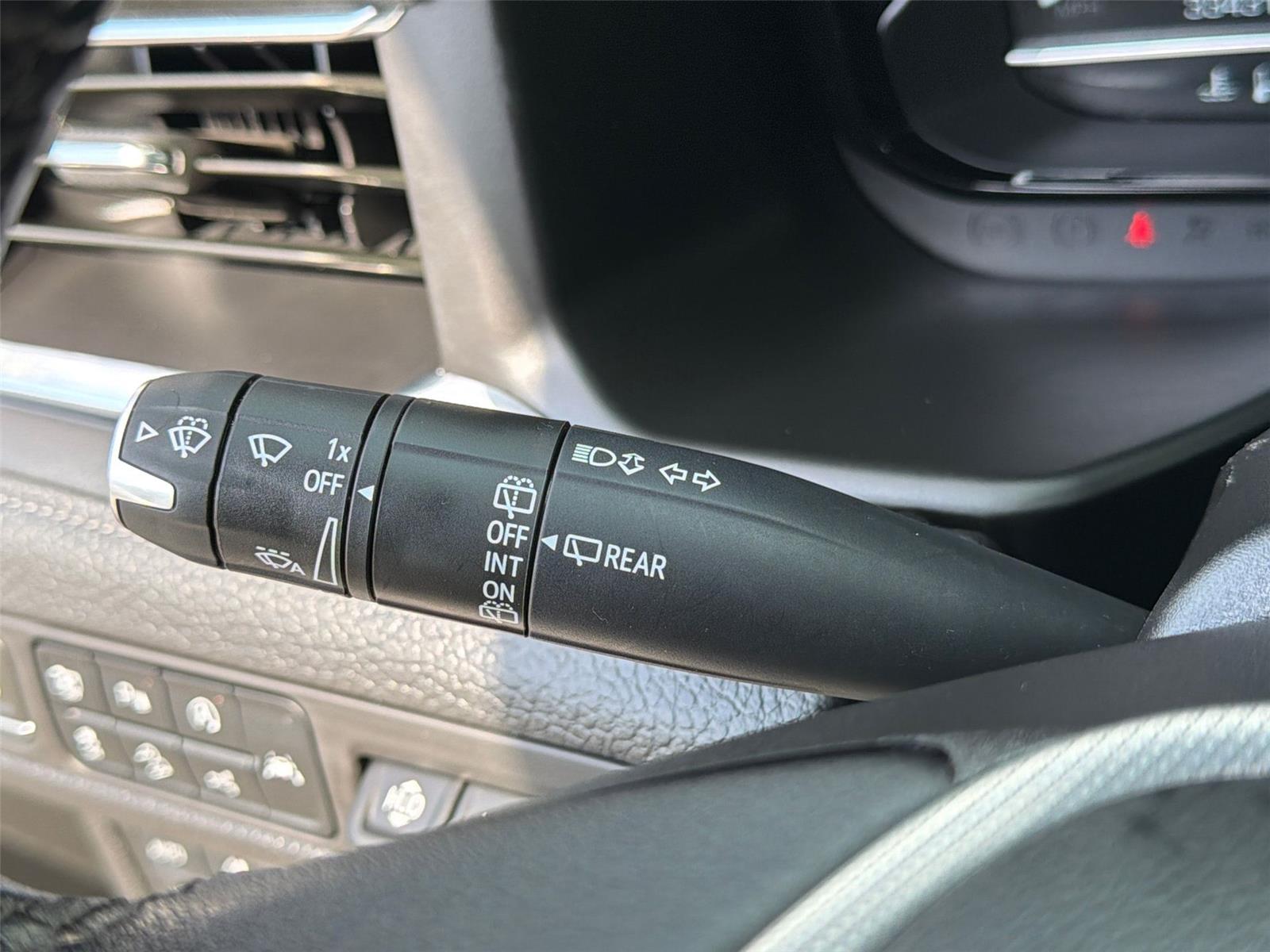Used 2024 Onyx Black GMC Denali image 43