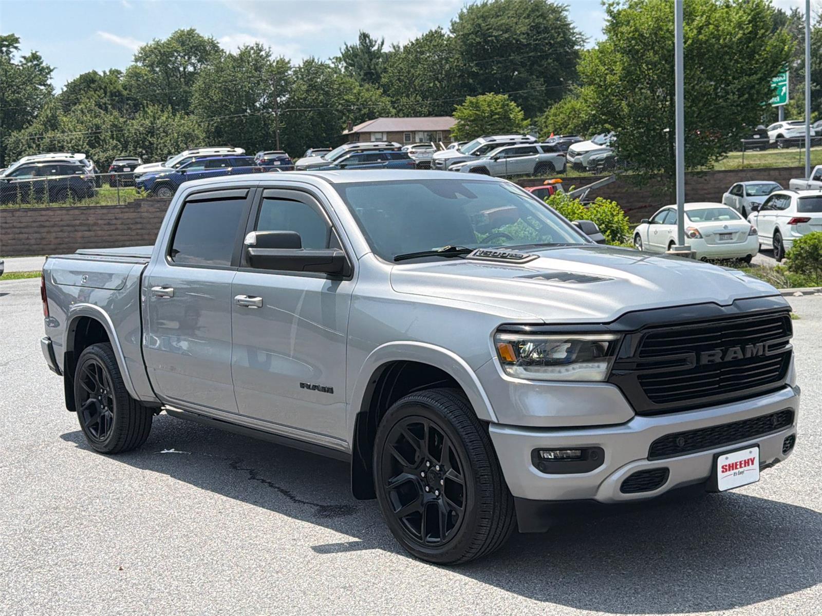 2020 RAM 1500 Laramie Crew Cab 4WD