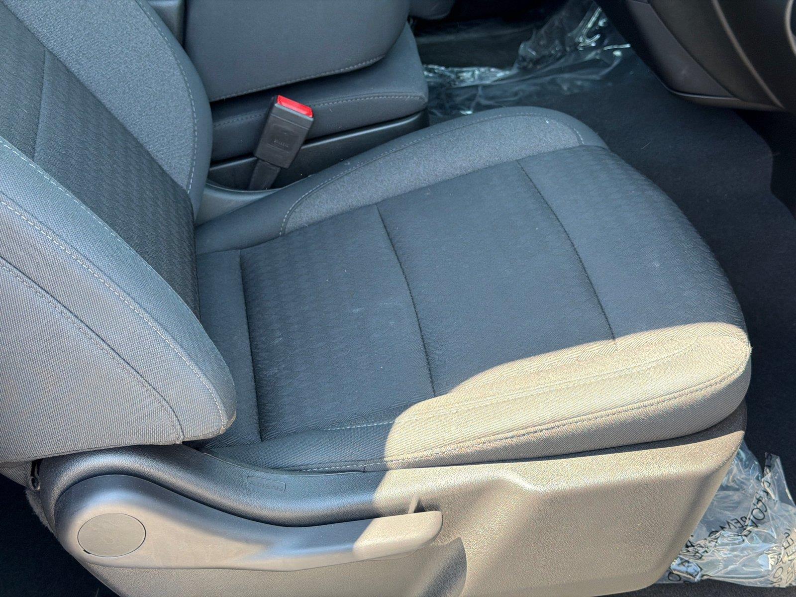 Used 2022 Glacier Blue Metallic Chevrolet Custom image 29