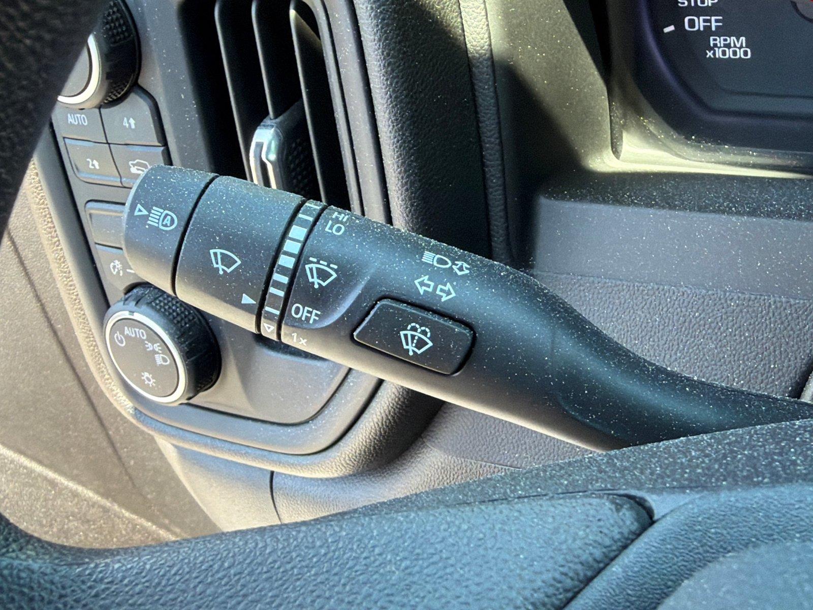 Used 2022 Glacier Blue Metallic Chevrolet Custom image 38