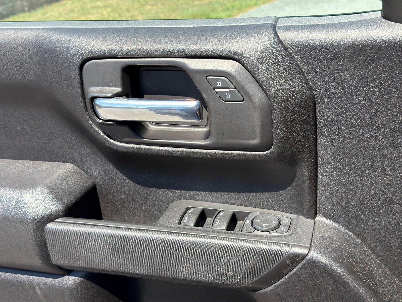 Used 2022 Glacier Blue Metallic Chevrolet Custom image 20