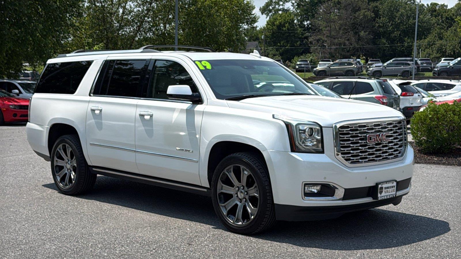  2019 GMC Yukon XL Denali 4WD   