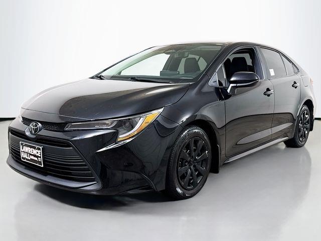 2025 Toyota Corolla LE FWD