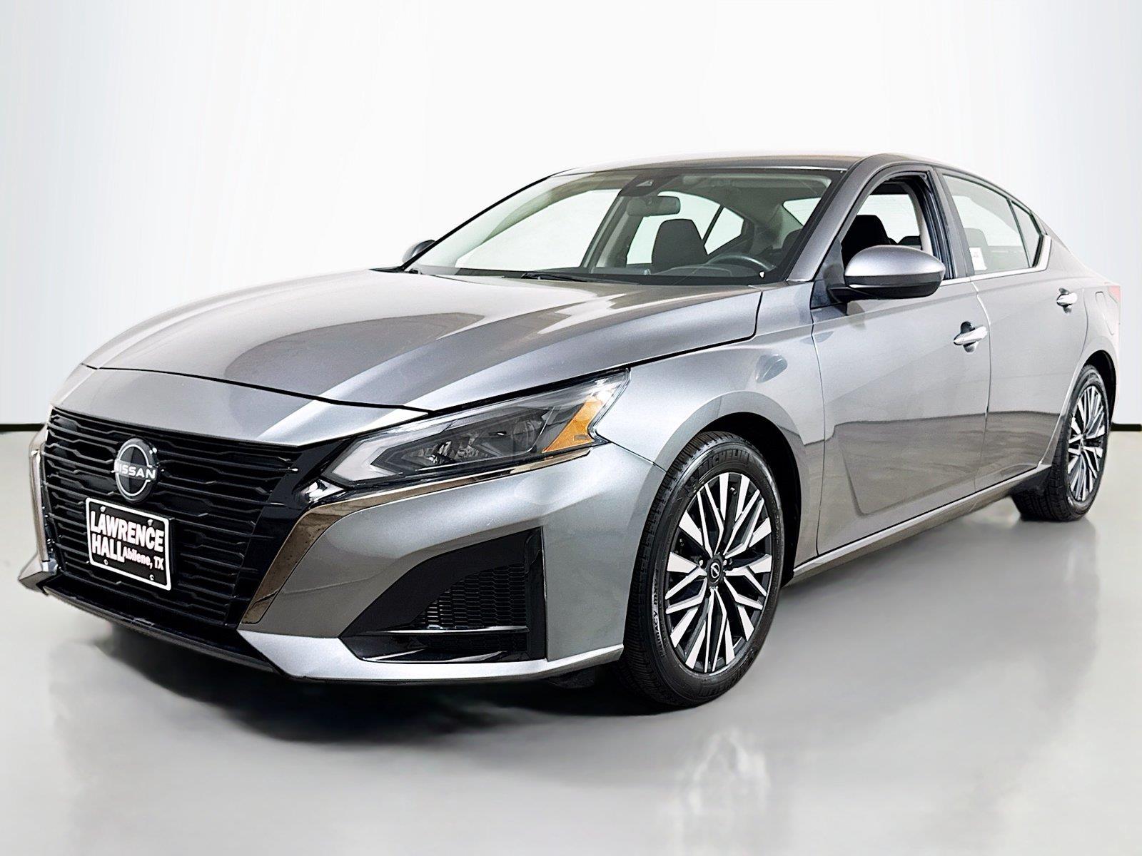 Gray (Gun Metallic) 2023 Nissan Altima Sedan Front-Wheel Drive Continuously Variable Transmission