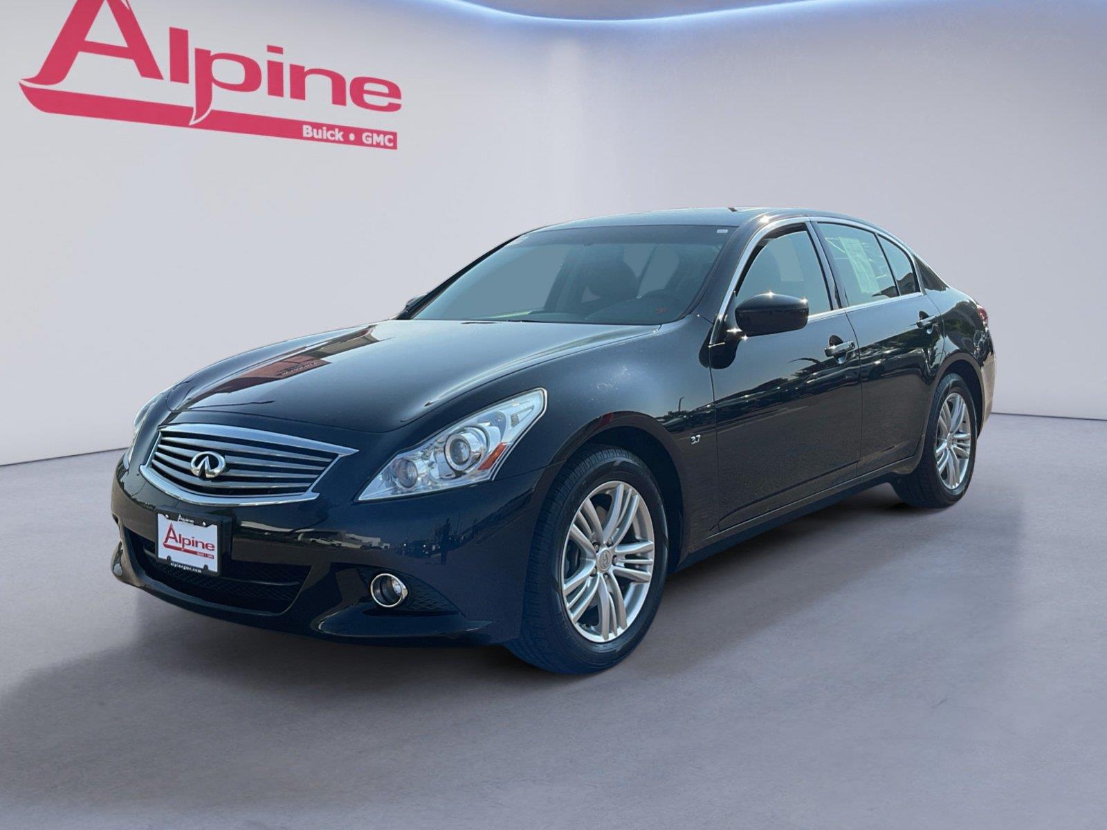 Black 2015 INFINITI Q40 Sedan All-Wheel Drive