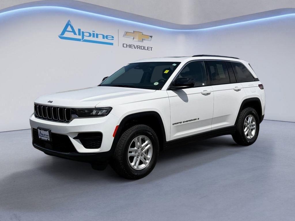 Bright White Clearcoat 2023 Jeep Grand Cherokee SUV / Crossover Four-Wheel Drive 8-Speed Automatic