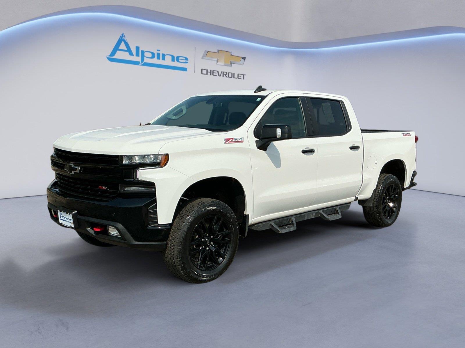 Summit White 2021 Chevrolet Silverado 1500 Pickup Truck Four-Wheel Drive Automatic