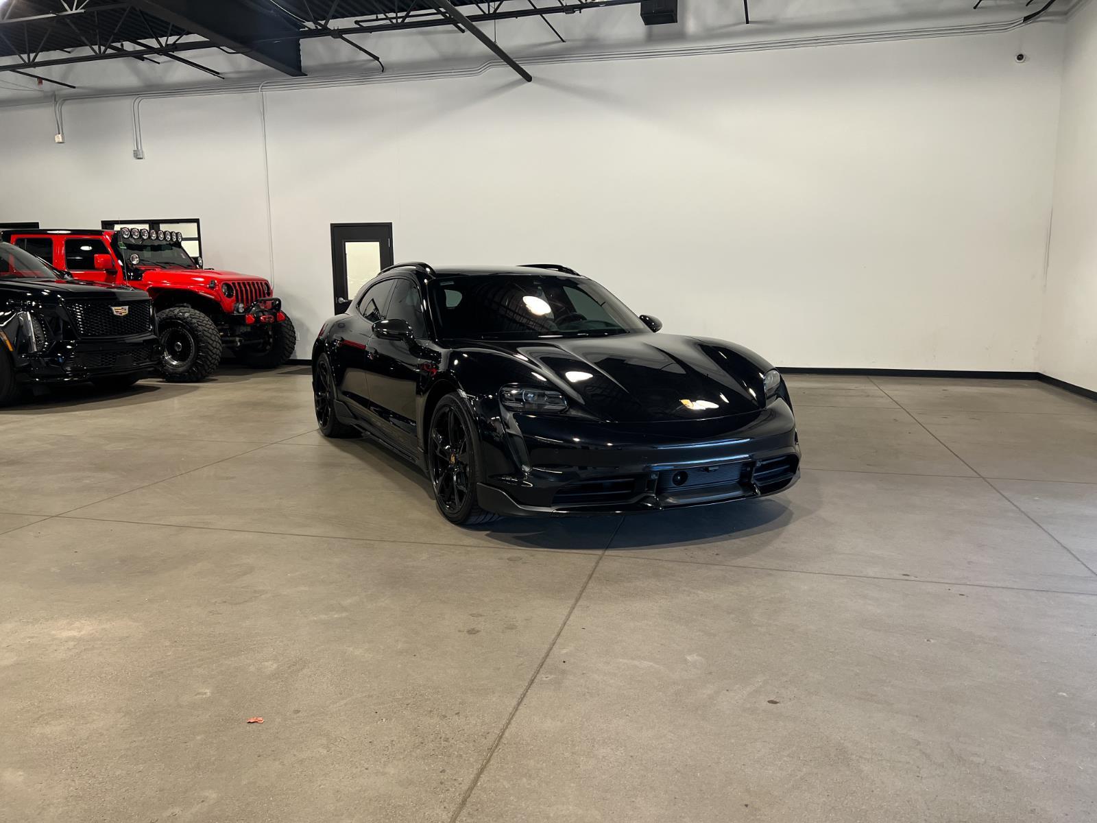 Jet Black Metallic 2023 Porsche Taycan Turbo S Cross Turismo Wagon AWD Wagon All-Wheel Drive Automatic