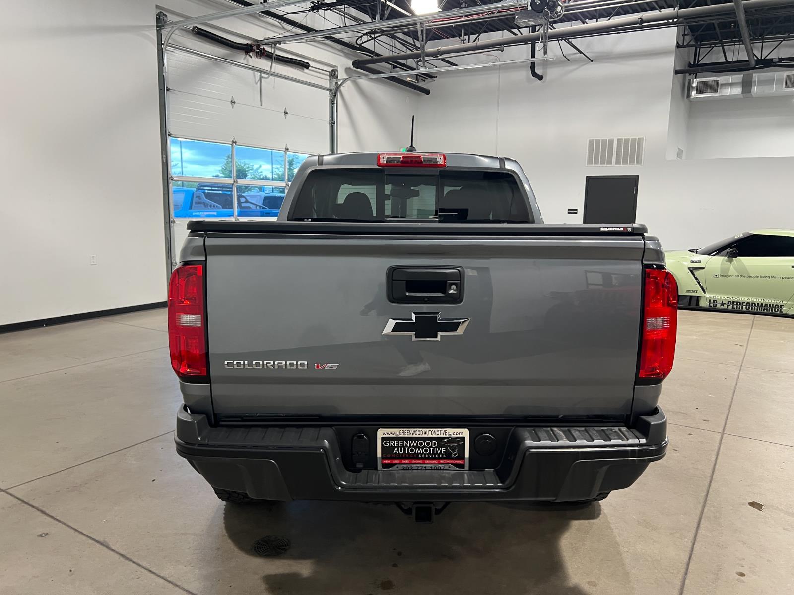 View vehicle photo 4