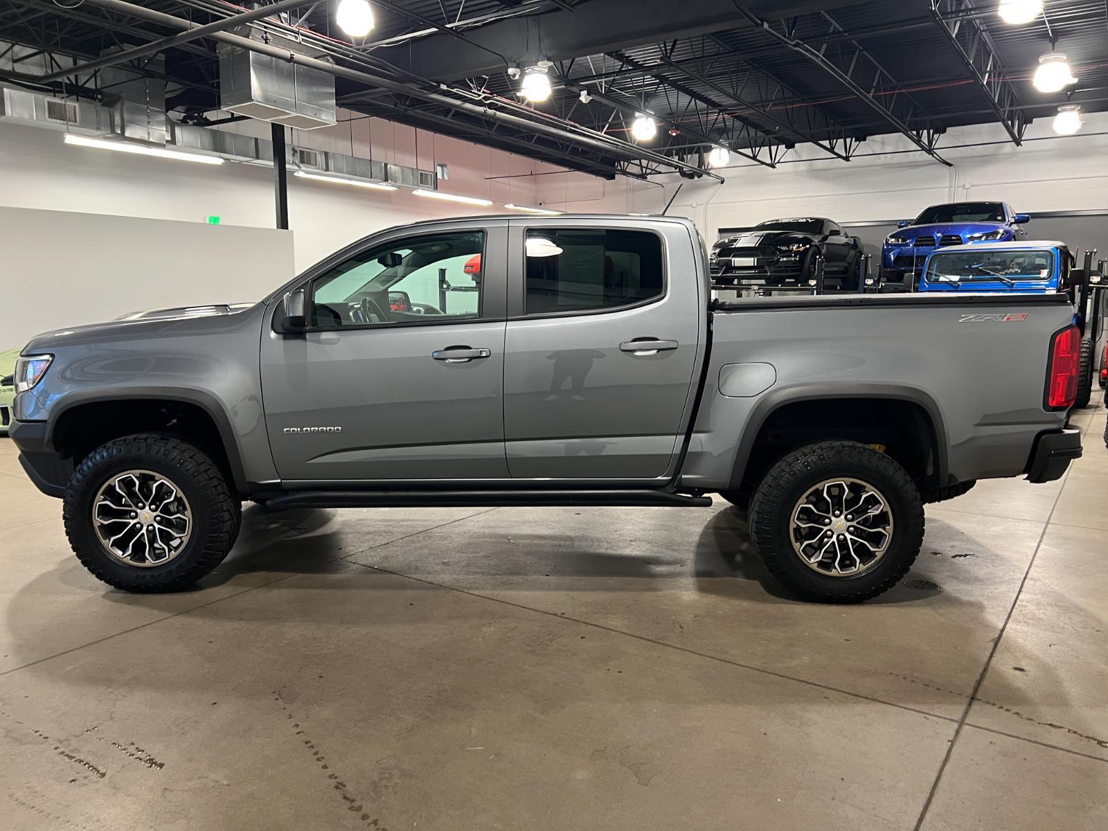 View vehicle photo 6