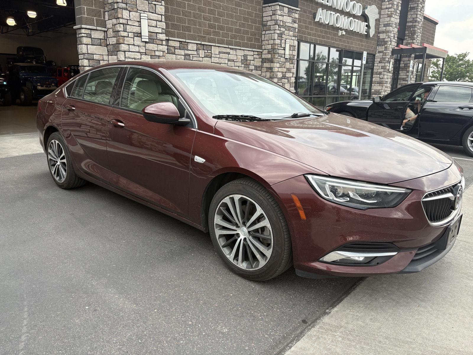 2019 Buick Regal Sportback Essence AWD