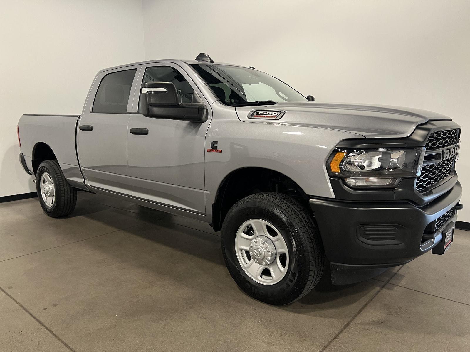 Billet Silver Metallic Clearcoat 2024 RAM 3500 Pickup Truck Four-Wheel Drive 6-Speed Automatic