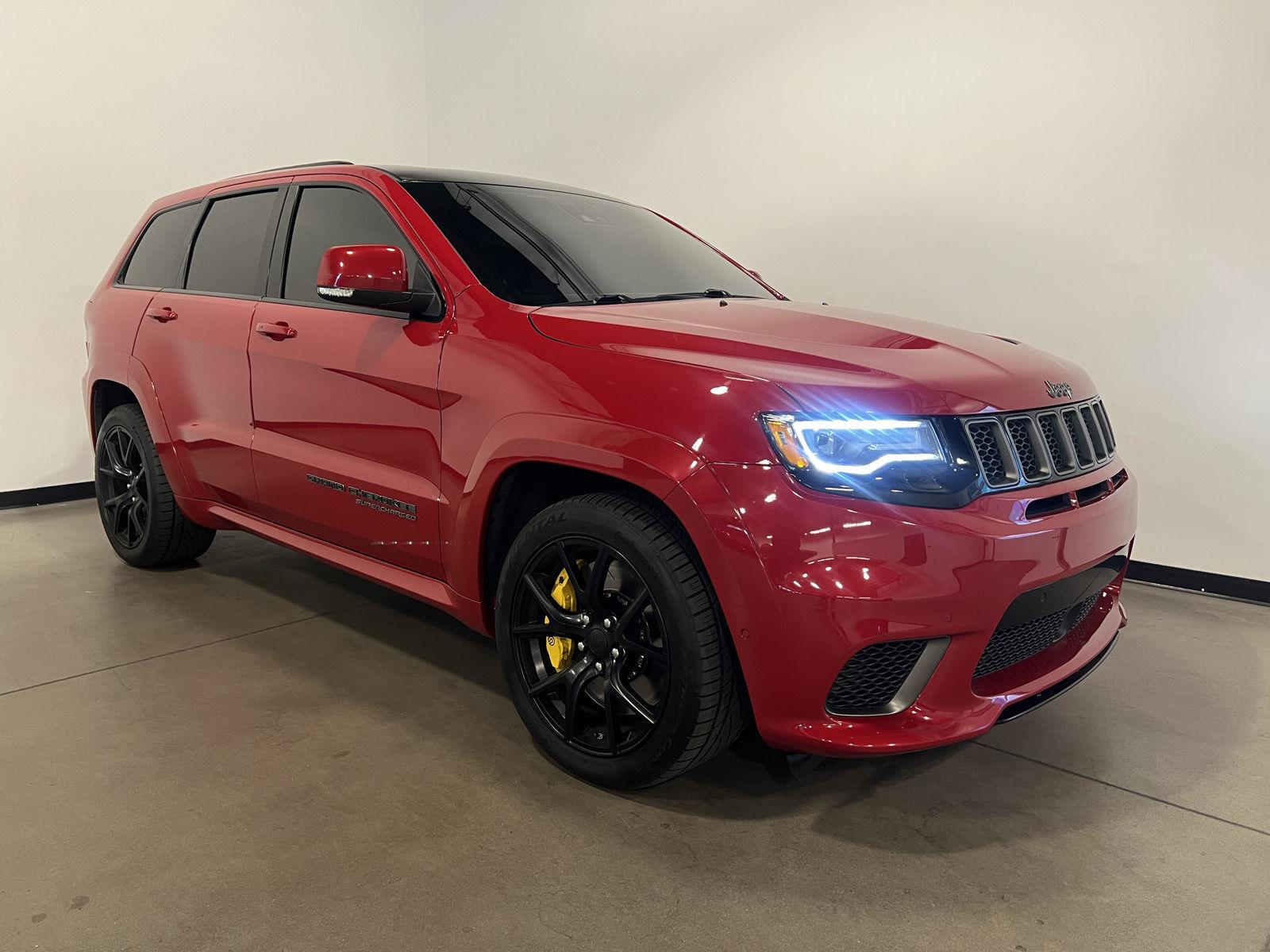 2018 Jeep Grand Cherokee Rojo (Redline 2 Coat Pearl) SUV/Crossover Todo terreno 8 velocidades Automática