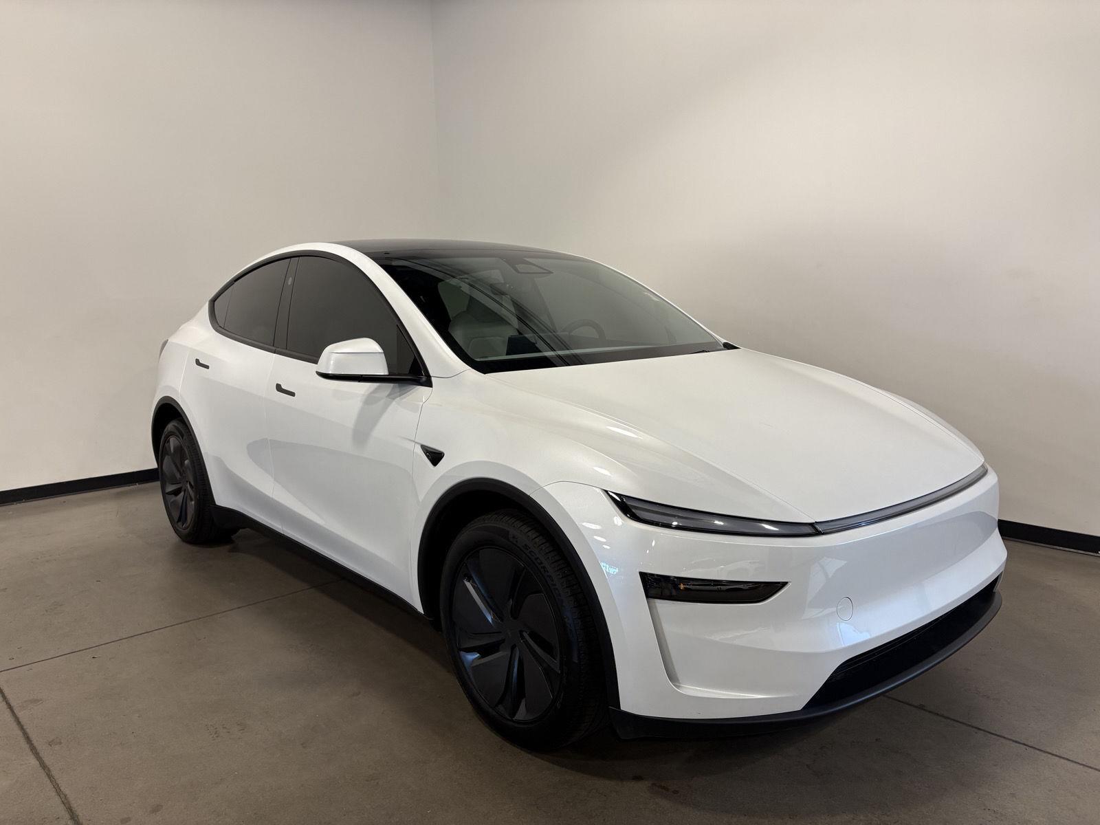 Pearl White Multi-Coat 2026 Tesla Model Y All-Wheel Drive Automatic