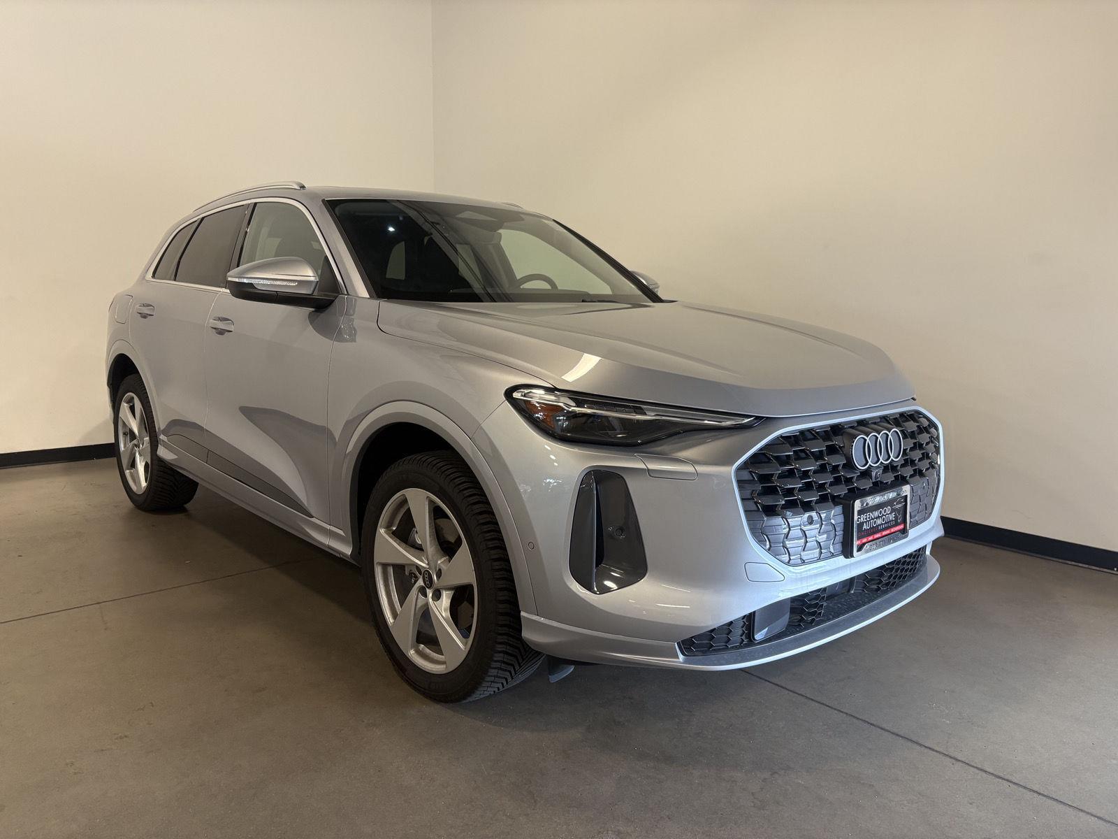 Florett Silver Metallic 2025 Audi Q5 SUV / Crossover All-Wheel Drive Automatic