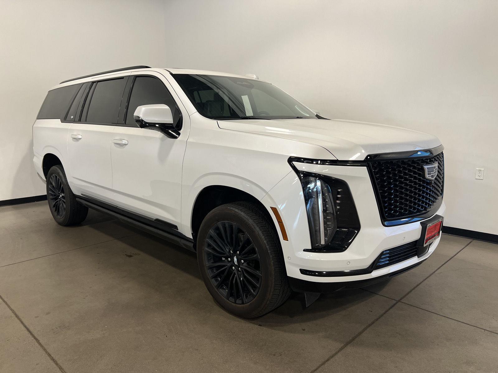 Crystal White Tricoat 2025 Cadillac Escalade ESV SUV / Crossover Four-Wheel Drive Automatic