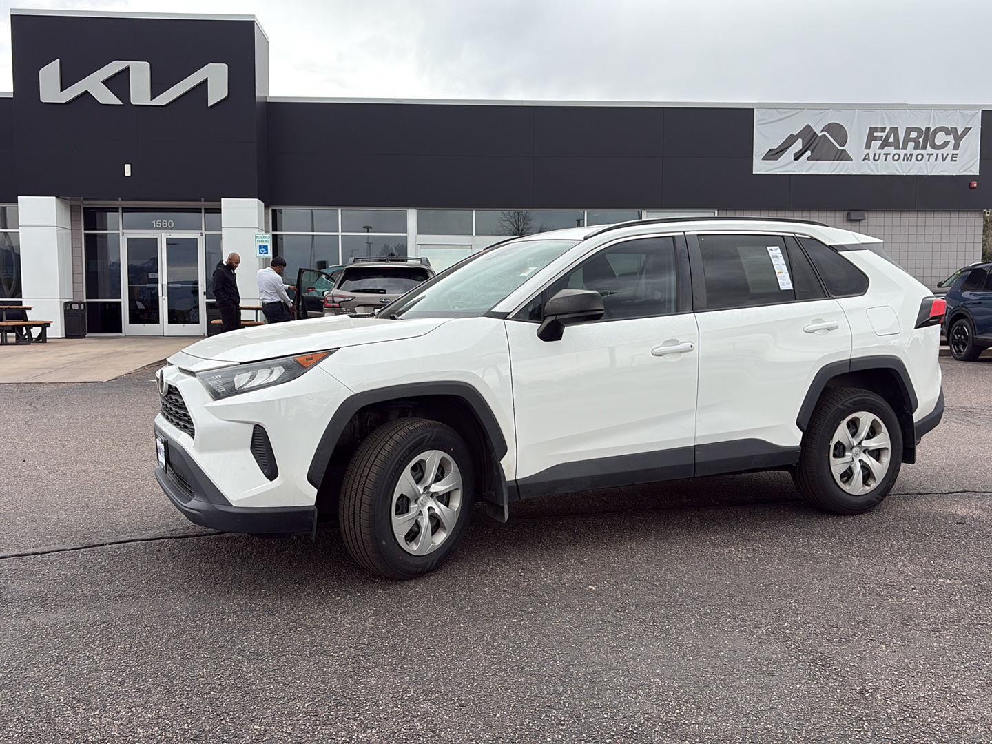 Super White 2020 Toyota RAV4 LE FWD SUV / Crossover Front-Wheel Drive 8-Speed Automatic