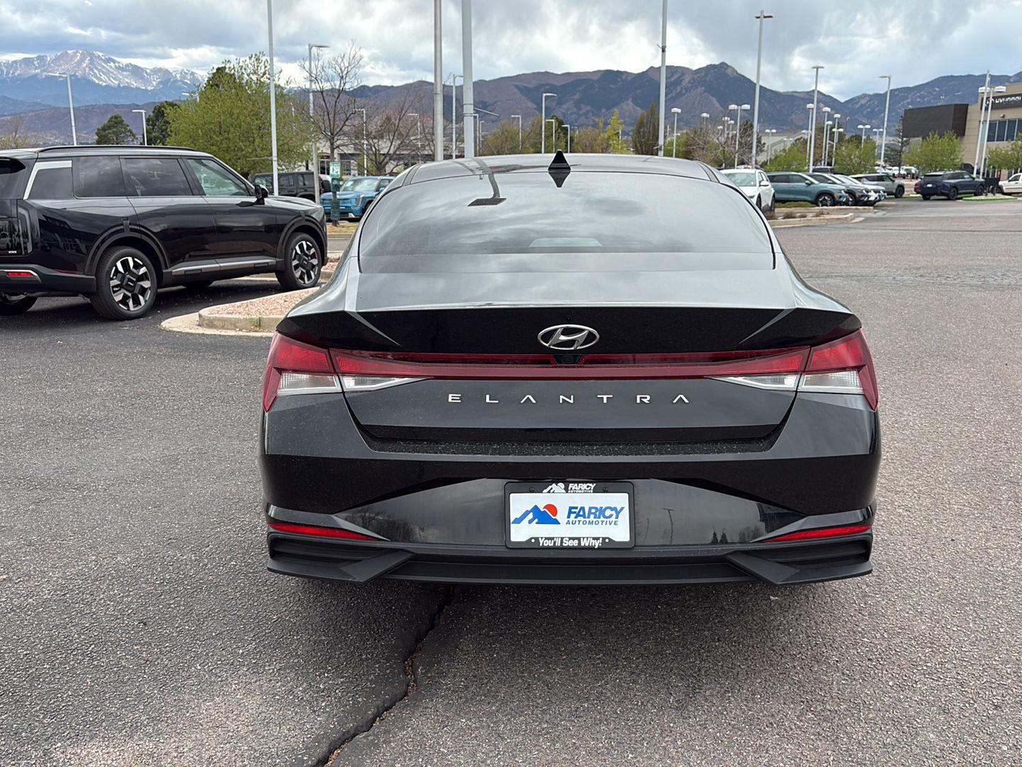 View vehicle photo 7