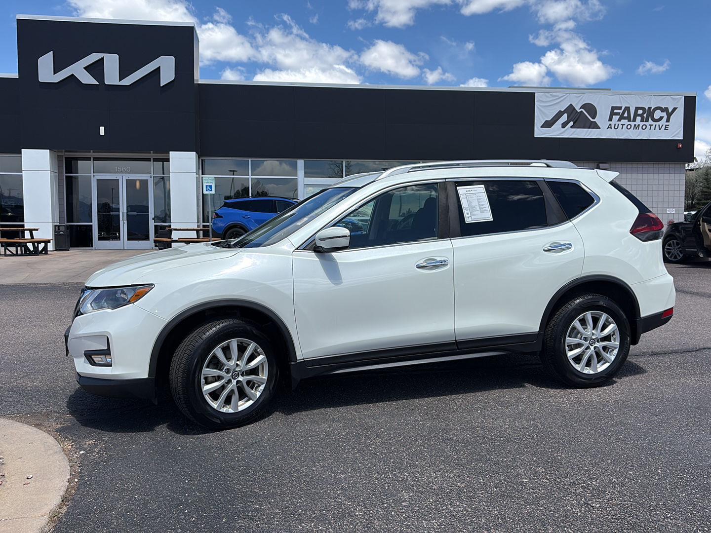 Pearl White Tricoat 2020 Nissan Rogue SV AWD SUV / Crossover All-Wheel Drive Continuously Variable Transmission