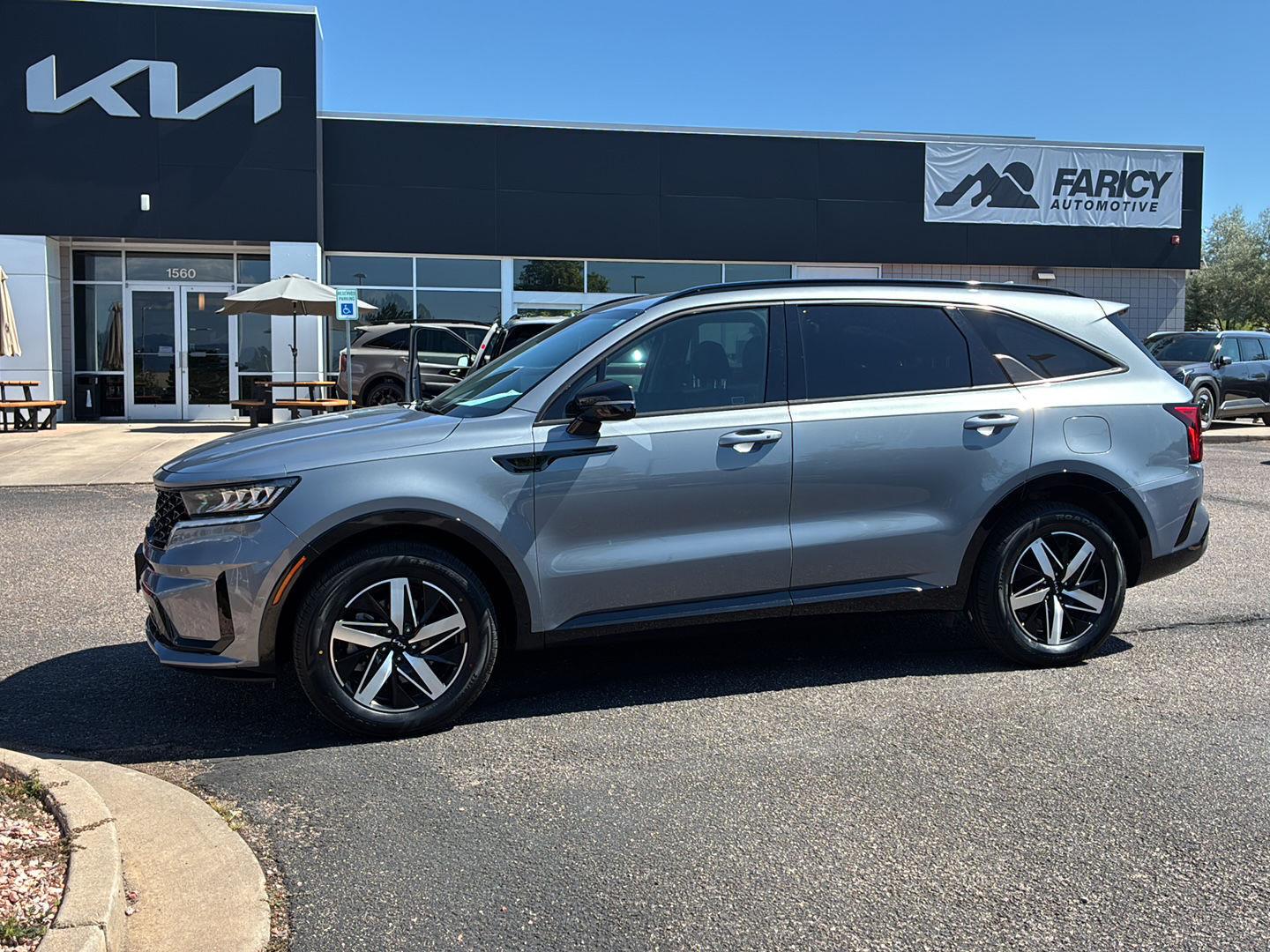 Everlasting Silver 2023 Kia Sorento SUV / Crossover Front-Wheel Drive 8-Speed Automatic