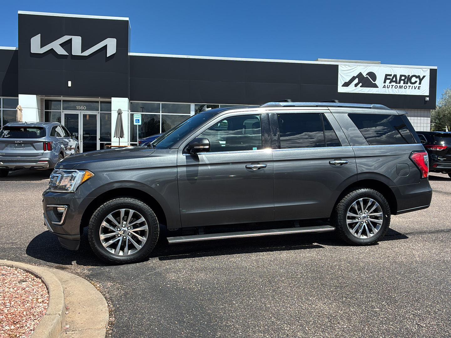 Gray (Magnetic) 2018 Ford Expedition SUV / Crossover Four-Wheel Drive Automatic