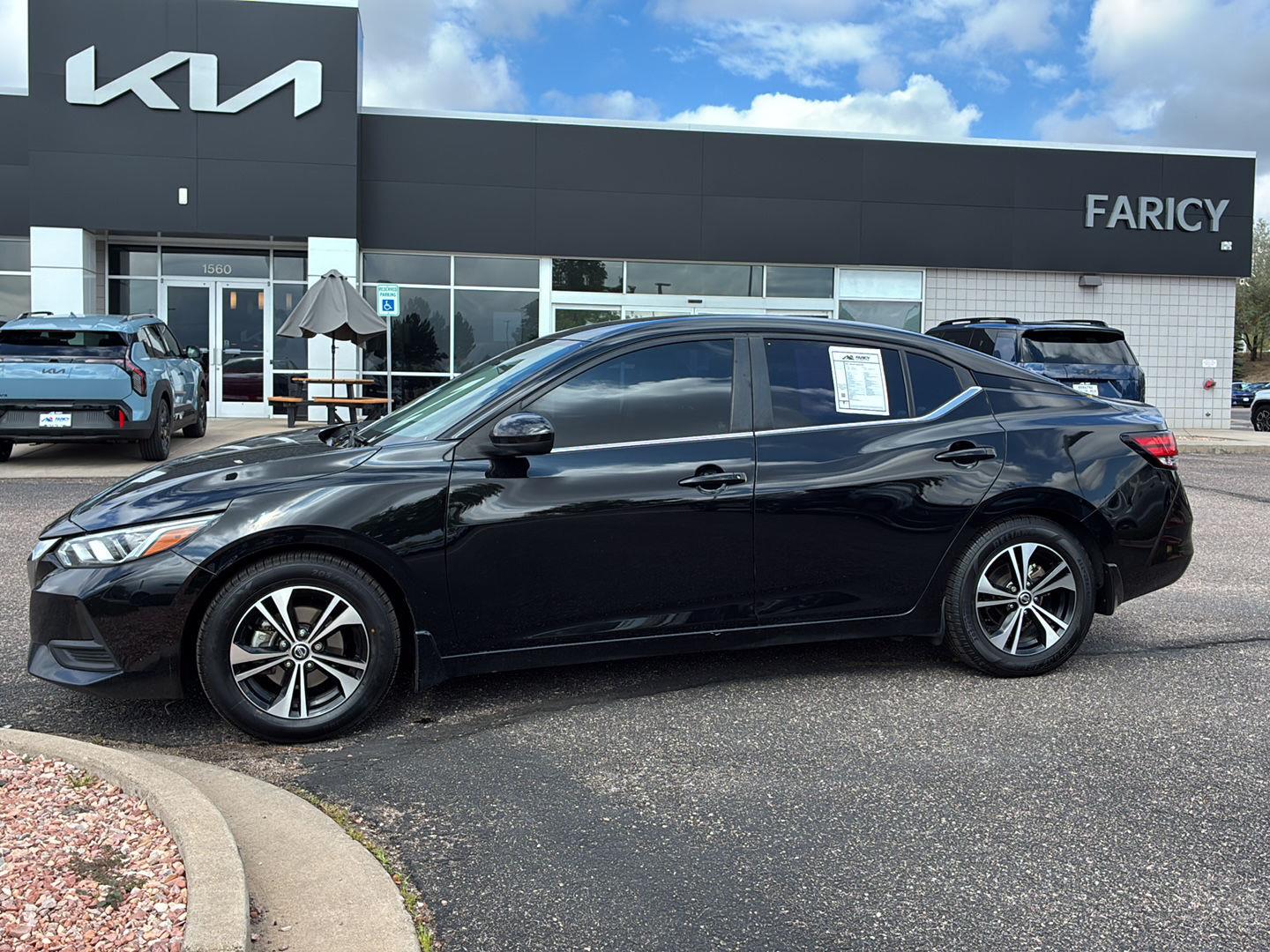 Super Black 2022 Nissan Sentra Sedan Front-Wheel Drive Continuously Variable Transmission