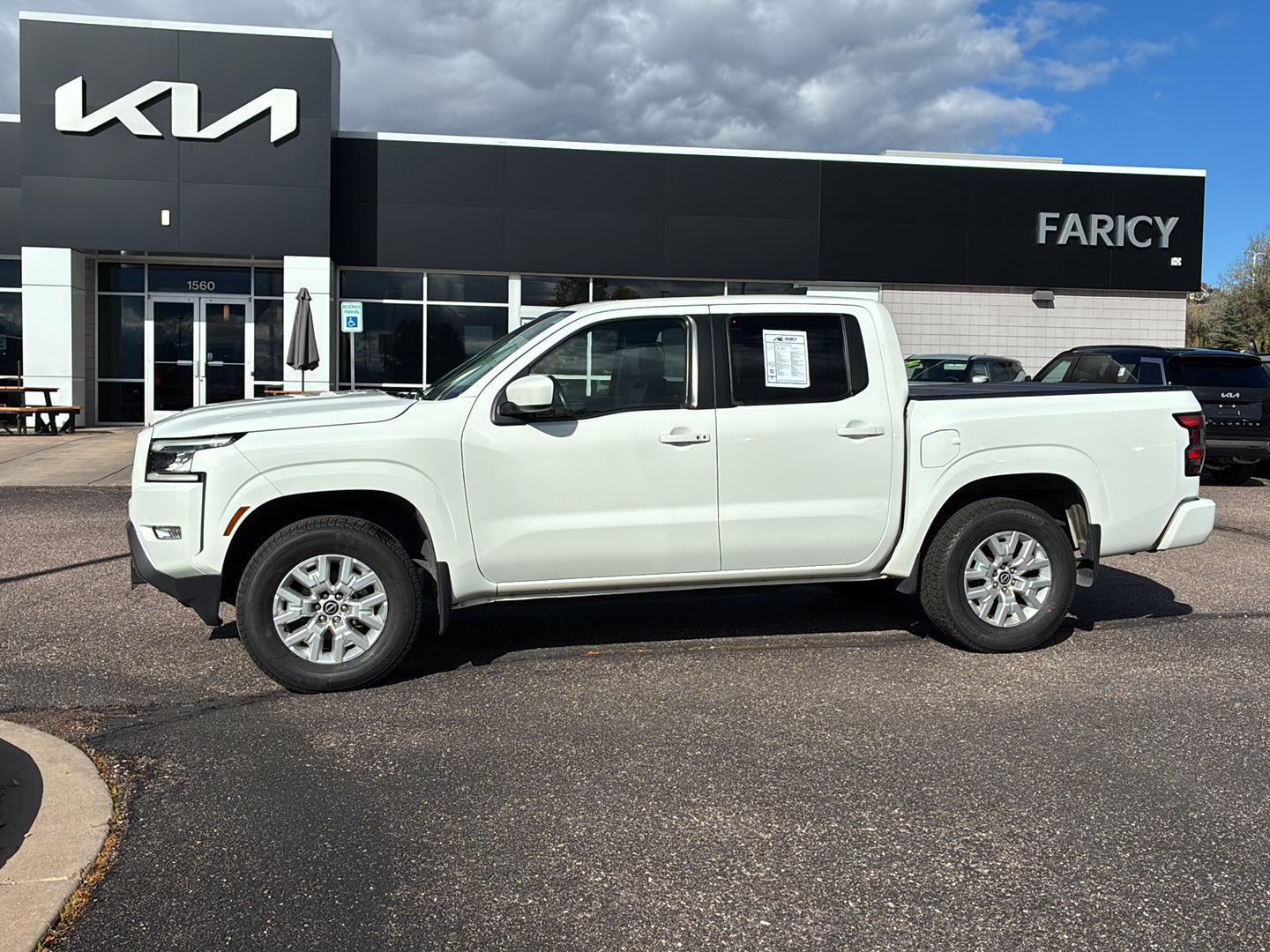 Glacier White 2023 Nissan Frontier Pickup Truck Four-Wheel Drive Automatic
