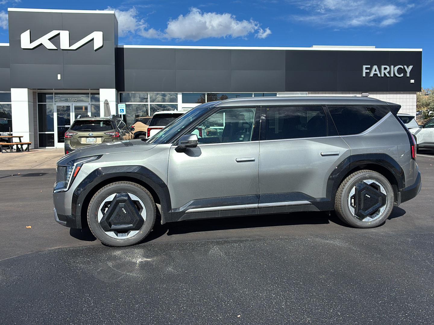 Pebble Gray 2024 Kia EV9 SUV / Crossover All-Wheel Drive Automatic