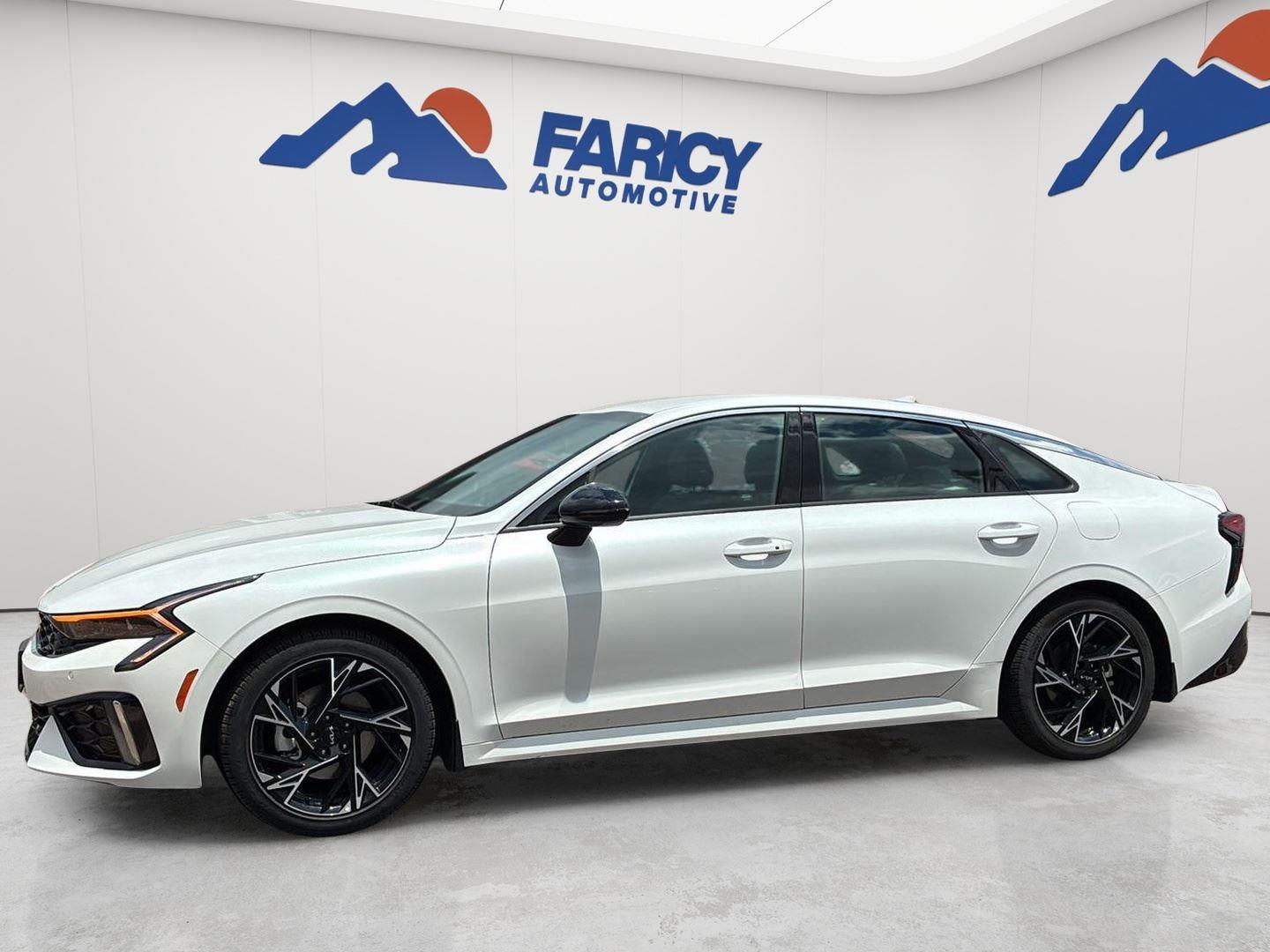 Snow White Pearl 2025 Kia K5 Sedan Front-Wheel Drive 8-Speed Automatic