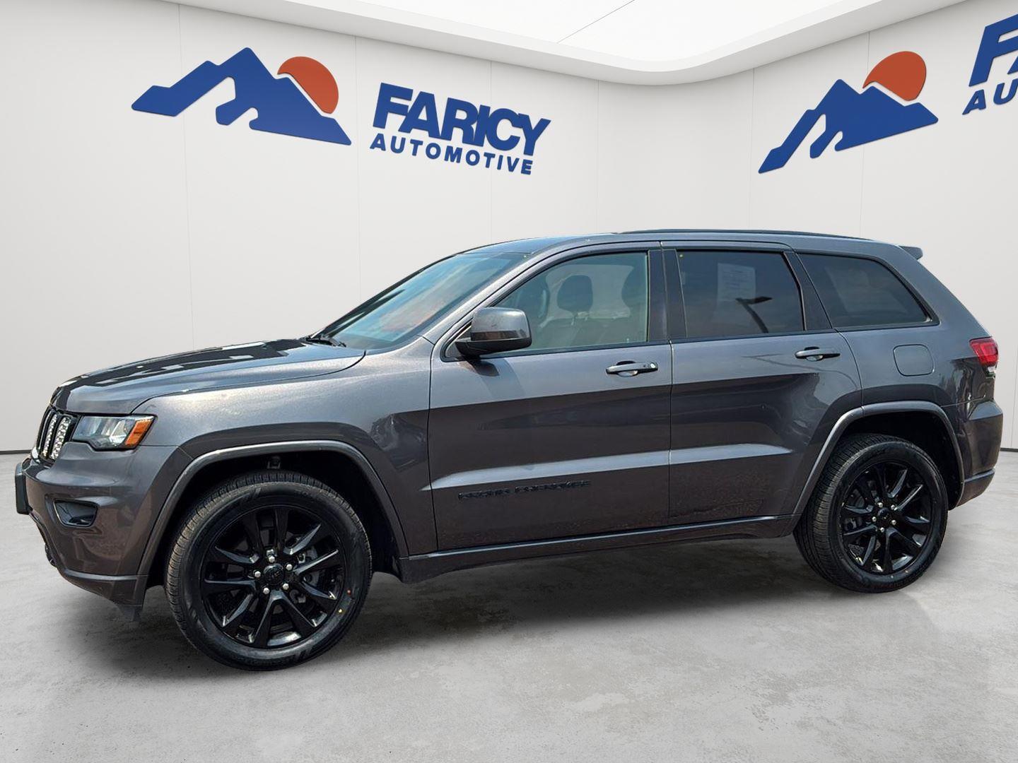 Gray (Granite Crystal Metallic Clearcoat) 2018 Jeep Grand Cherokee SUV / Crossover Four-Wheel Drive 8-Speed Automatic