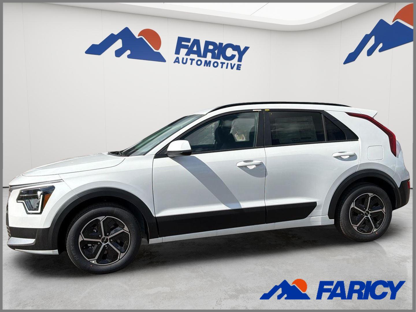 Snow White Pearl 2026 Kia Niro SUV / Crossover Front-Wheel Drive 6-Speed Automatic