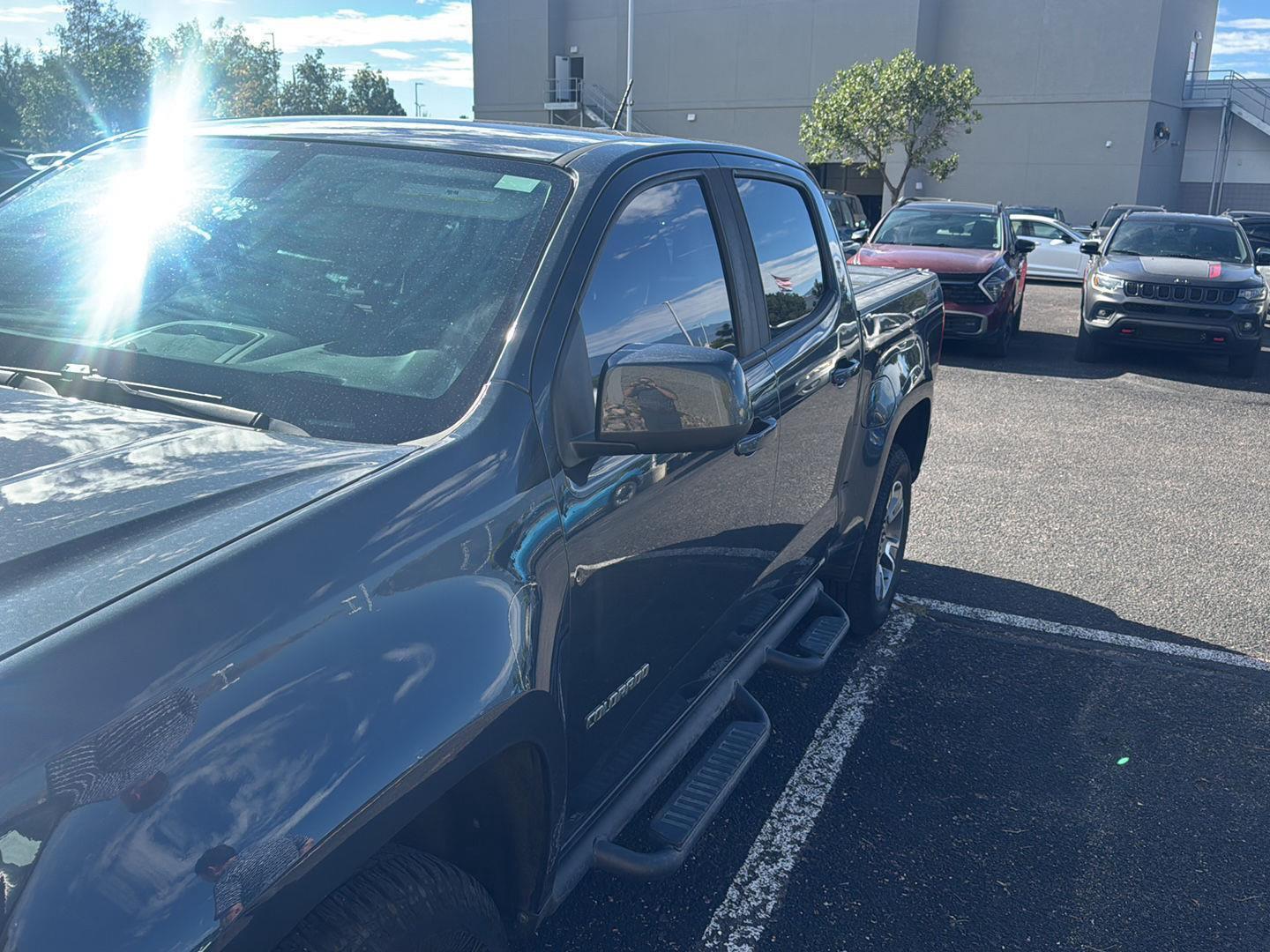 Gray (Graphite Metallic) 2018 Chevrolet Colorado Pickup Truck Four-Wheel Drive 8-Speed Automatic