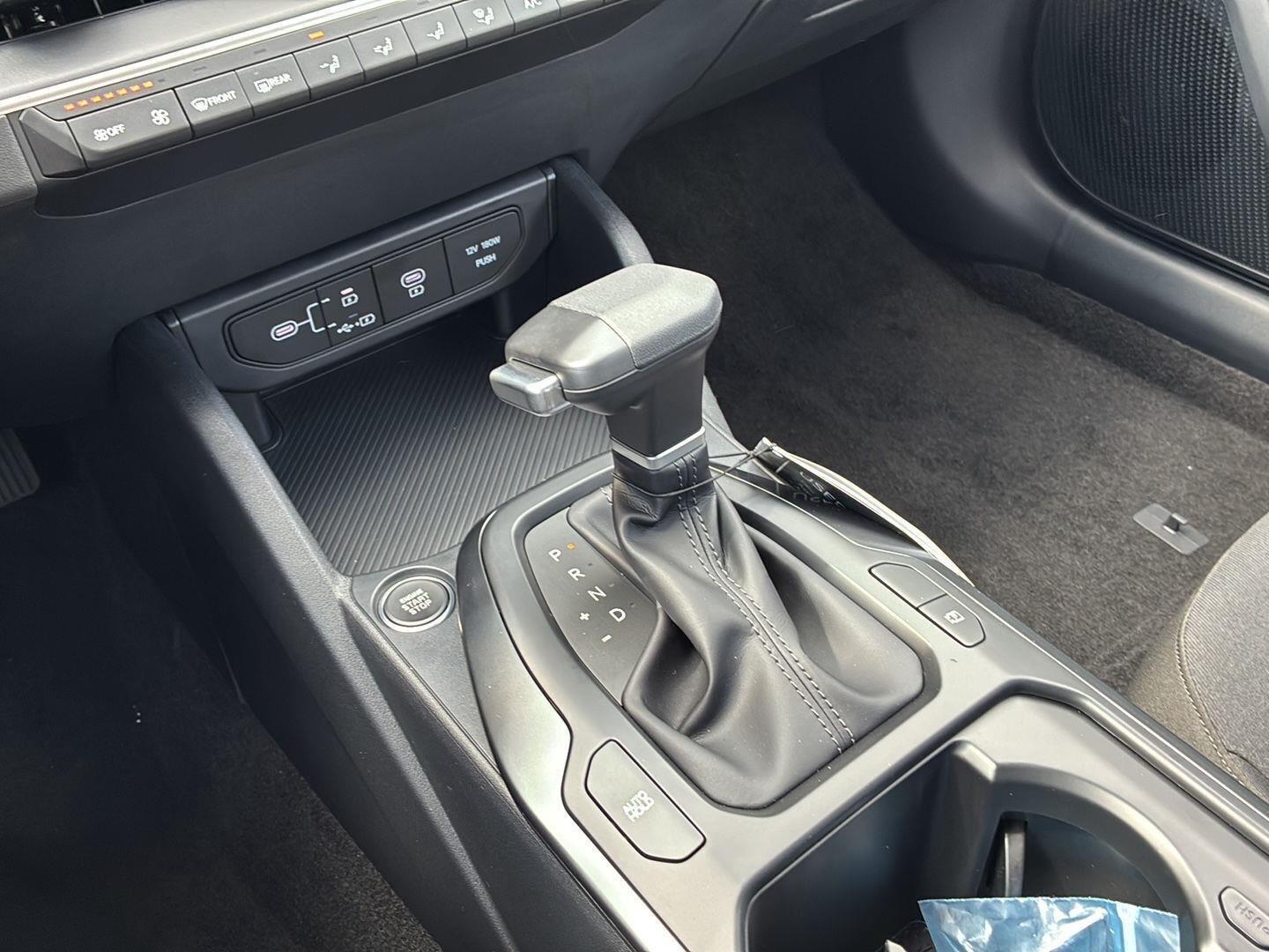 New 2026 Snow White Pearl Kia LX image 39