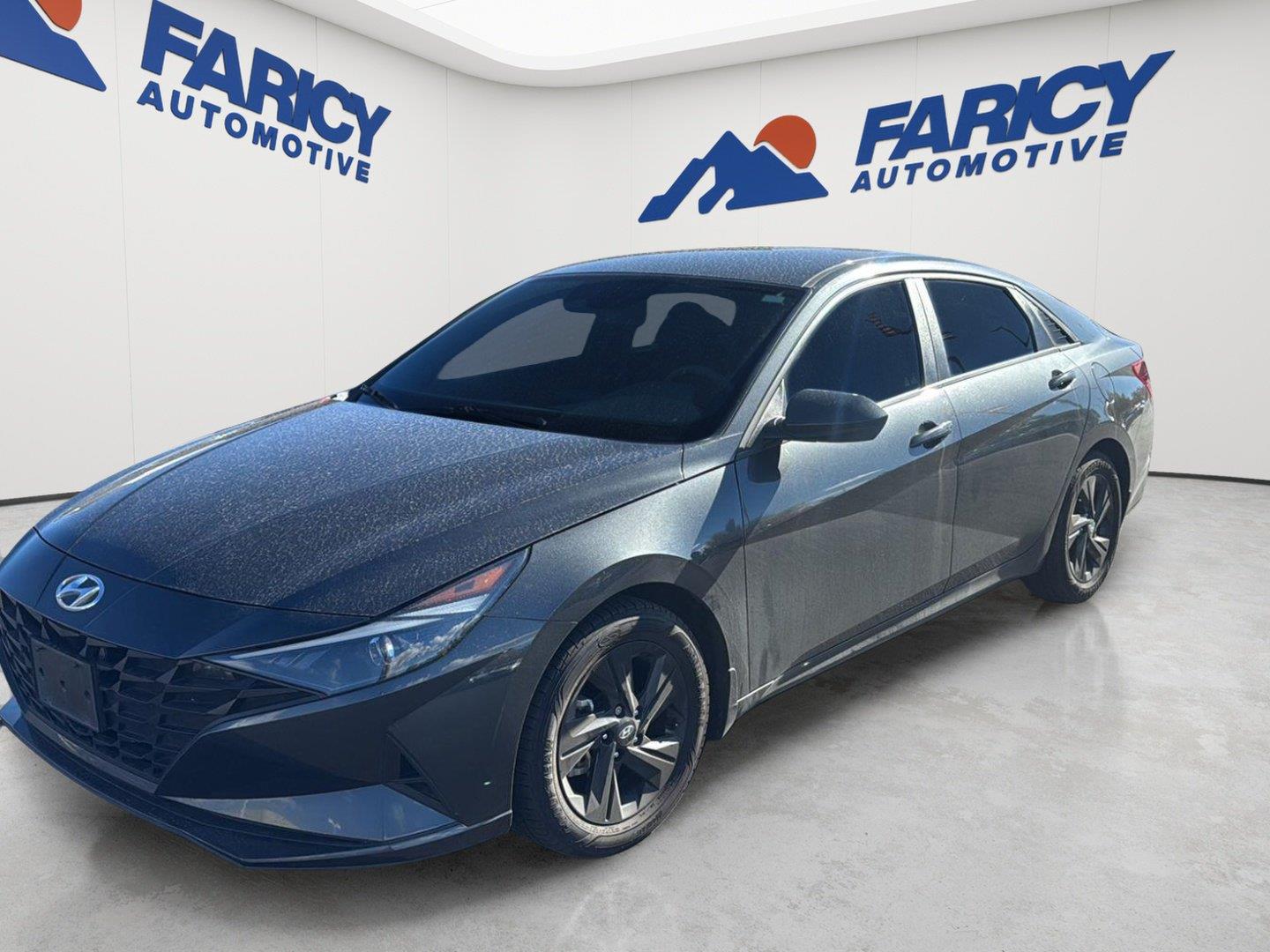 2023 Hyundai Elantra SEL FWD