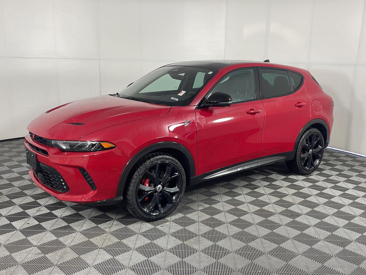 Hot Tamale 2024 Dodge Hornet R/T Plus AWD SUV / Crossover All-Wheel Drive 6-Speed Automatic