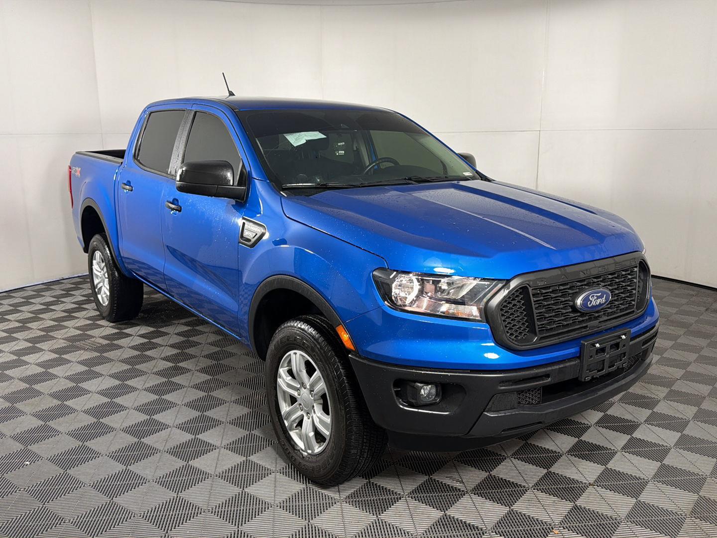 View vehicle photo 5