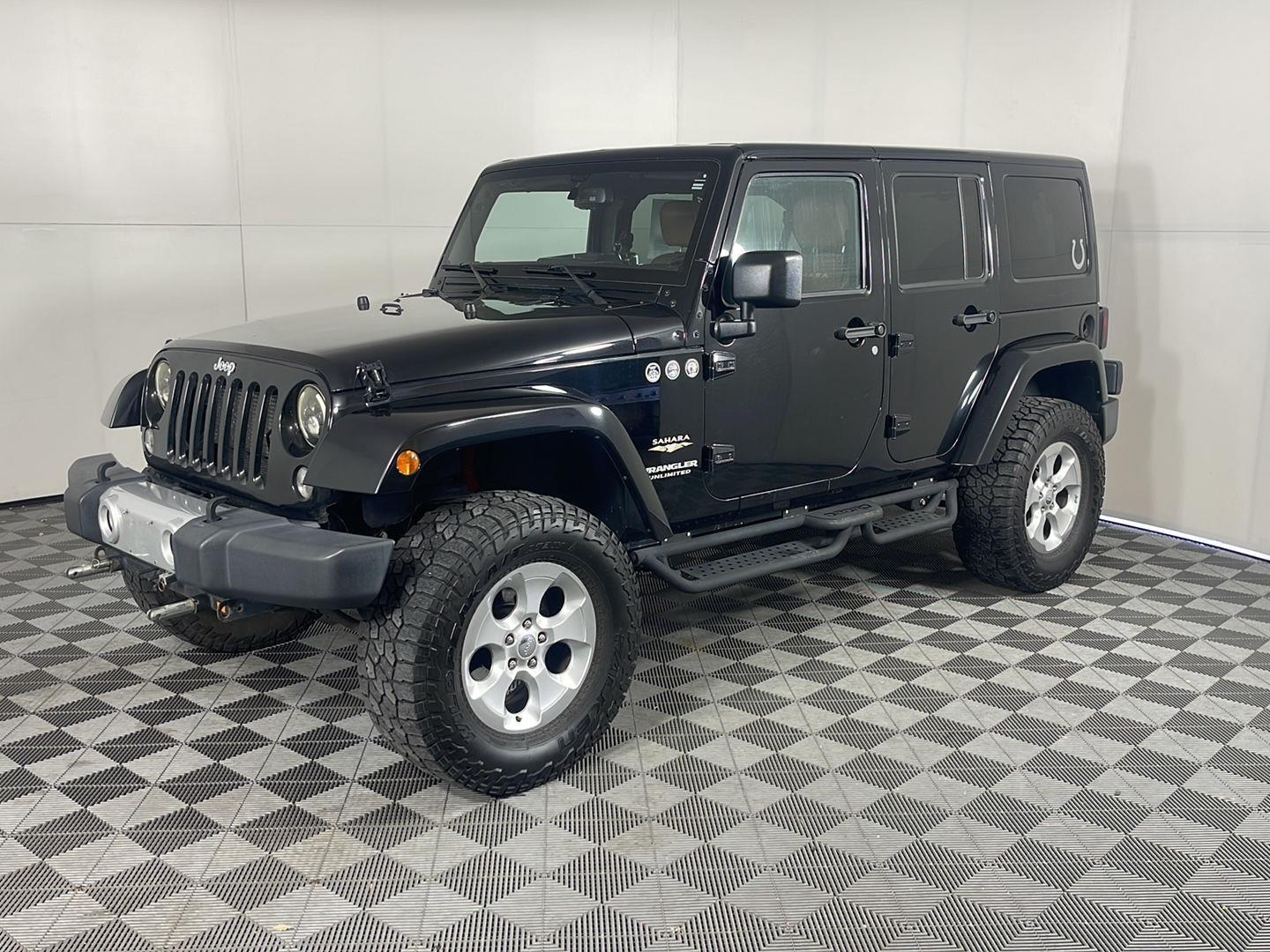 Black Clearcoat 2015 Jeep Wrangler Unlimited Sahara 4WD SUV / Crossover Four-Wheel Drive 5-Speed Automatic