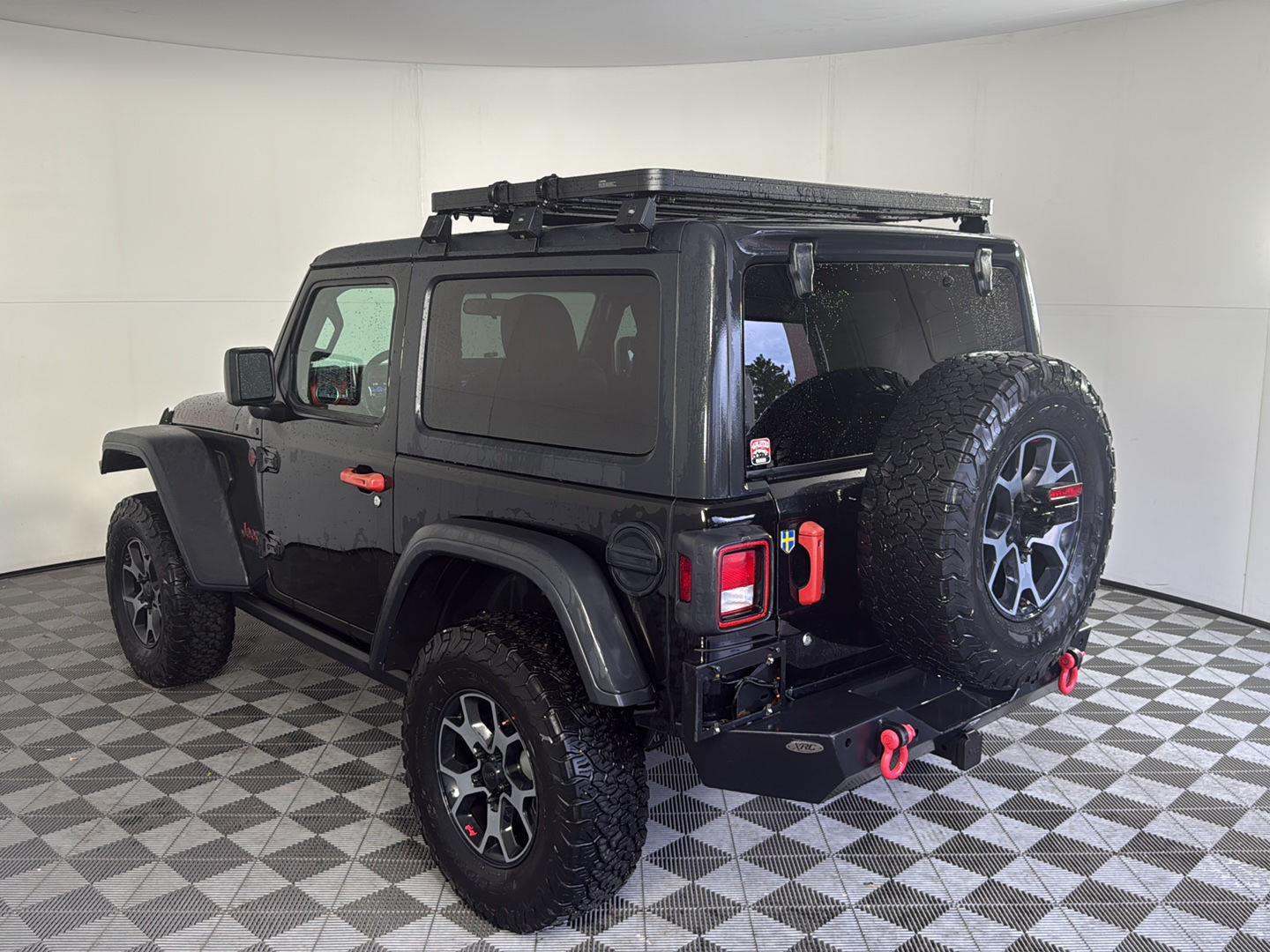 View vehicle photo 6