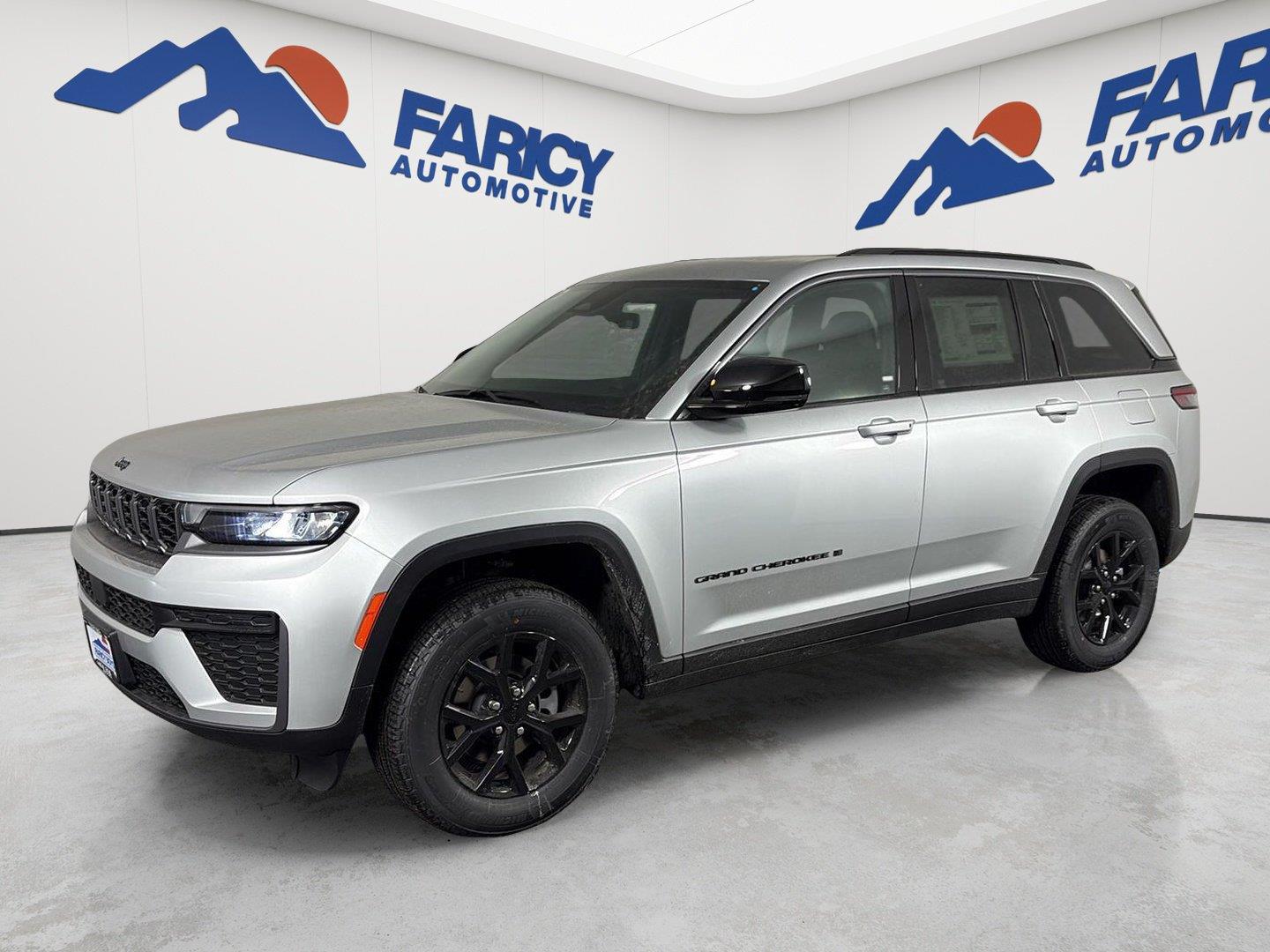 Silver Zynith 2026 Jeep Grand Cherokee SUV / Crossover 8-Speed Automatic