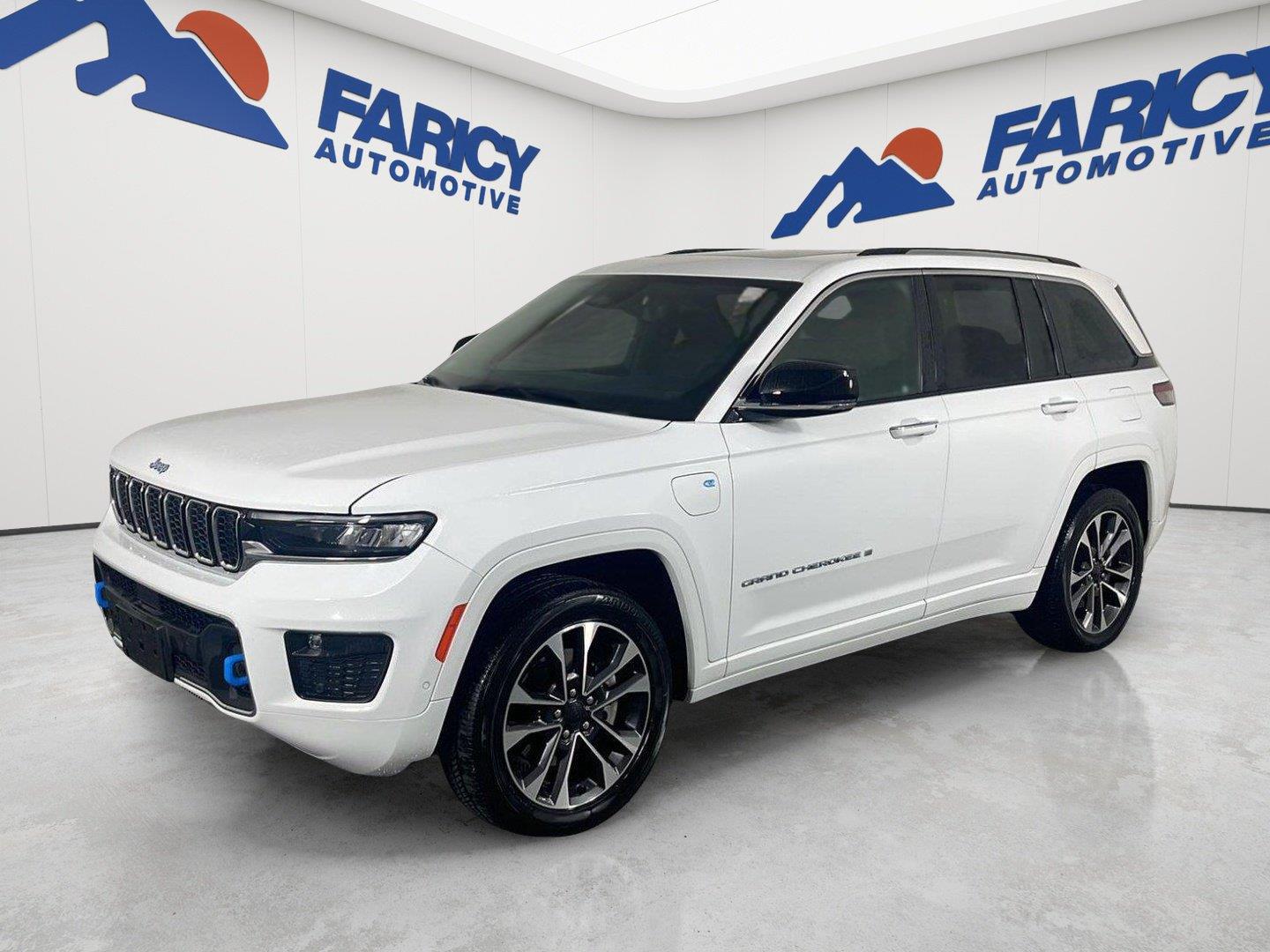 Bright White Clearcoat 2023 Jeep Grand Cherokee 4xe SUV / Crossover Four-Wheel Drive 8-Speed Automatic