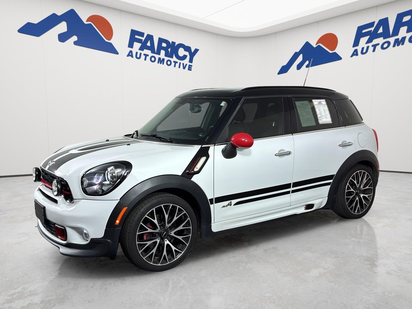 Light White 2015 MINI Countryman SUV / Crossover All-Wheel Drive 6-Speed Manual Overdrive