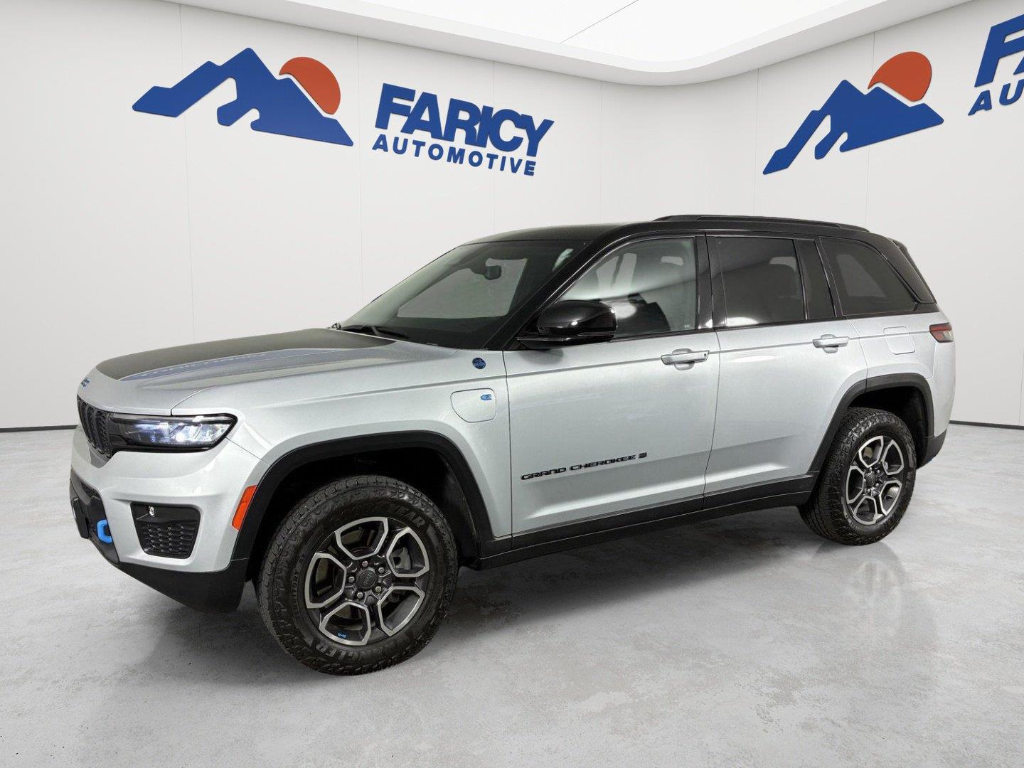 Silver Zynith 2023 Jeep Grand Cherokee 4xe SUV / Crossover Four-Wheel Drive 8-Speed Automatic