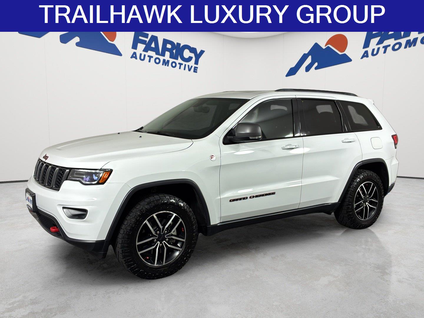 Bright White Clearcoat 2019 Jeep Grand Cherokee SUV / Crossover Four-Wheel Drive 8-Speed Automatic