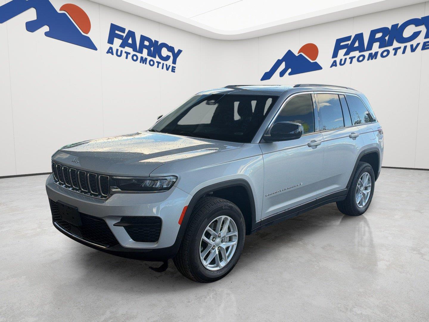 Silver Zynith 2024 Jeep Grand Cherokee SUV / Crossover Four-Wheel Drive 8-Speed Automatic
