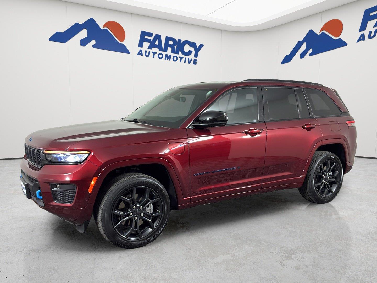2024 Jeep Grand Cherokee 4xe Rojo (Velvet Red Pearlcoat) SUV/Crossover Todo terreno 8 velocidades Automática