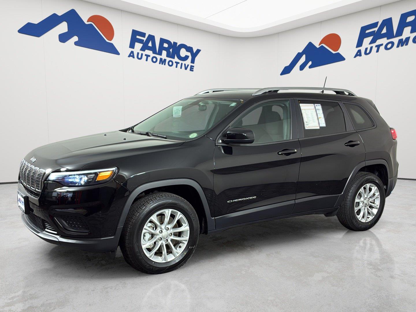 Diamond Black Crystal Pearlcoat 2020 Jeep Cherokee SUV / Crossover Four-Wheel Drive 9-Speed Automatic